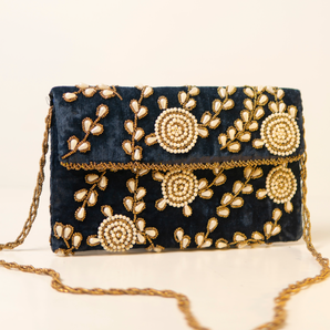 Link love / handembriodered clutch / blue