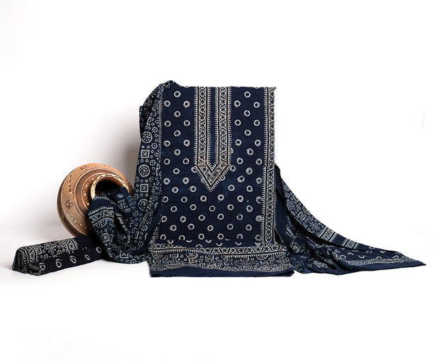 Online Pakistani traditional unstitched printed three-piece suit for woman