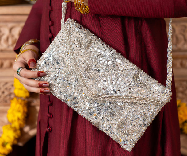 online Handmade embroidery clutch bags for bridal in Pakistan